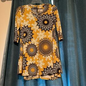 Dress with beautiful print and super soft, stretchy fabric!